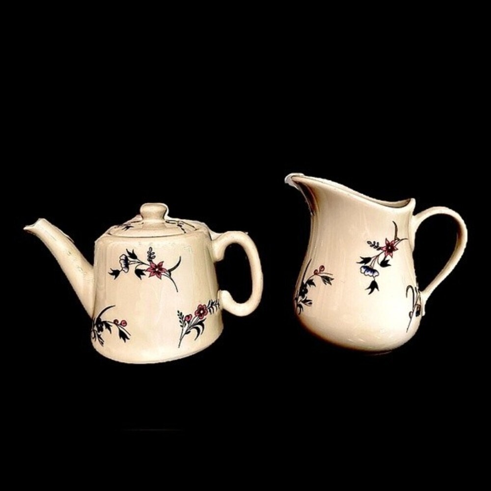 BIA Cordon Bleu France Floral Porcelain Ceramic‎ Pitcher & Tea Kettle Set - Picture 9 of 10